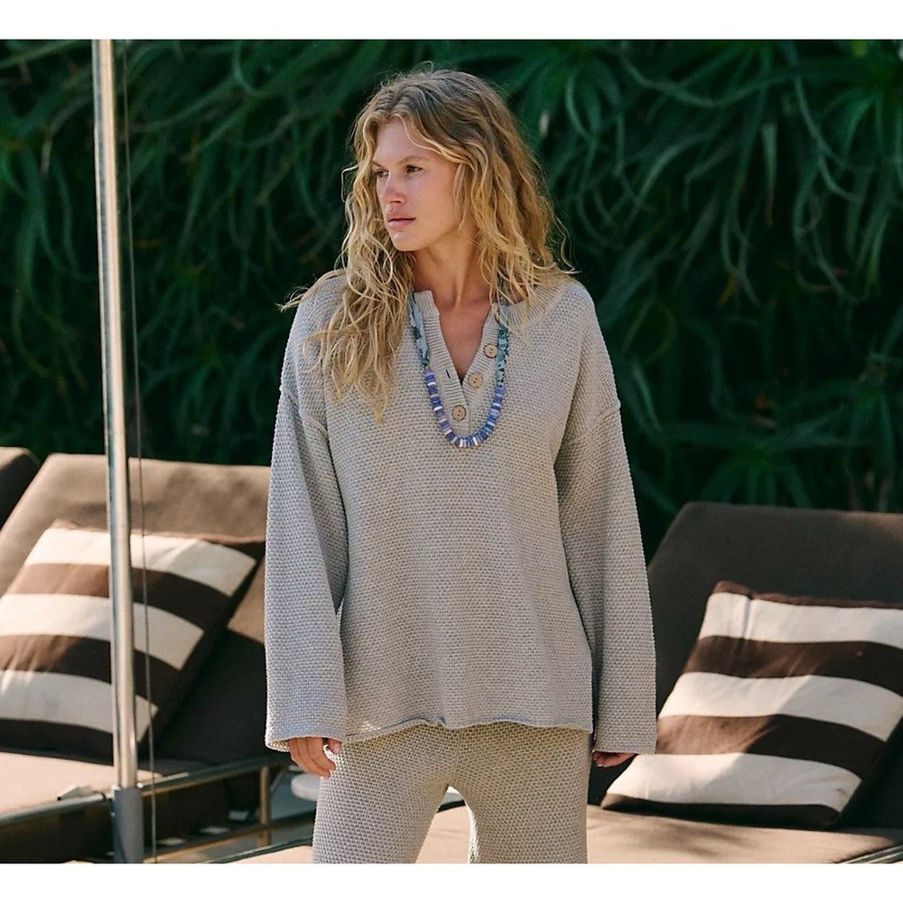 Free People FP Beach Hailee Sweater XS Gray Waffle Knit Henley Oversized Cotton